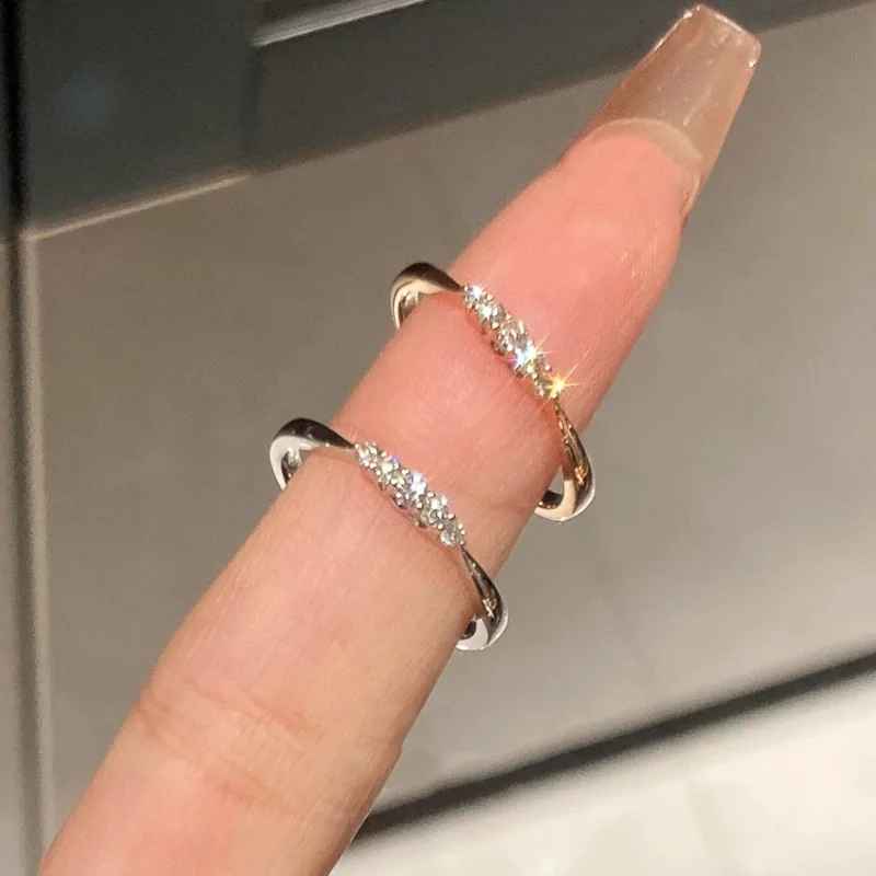 925 Sterling Silver Zircon Ring for Women – Simple Elegant Charm Ring for Party & Gifts