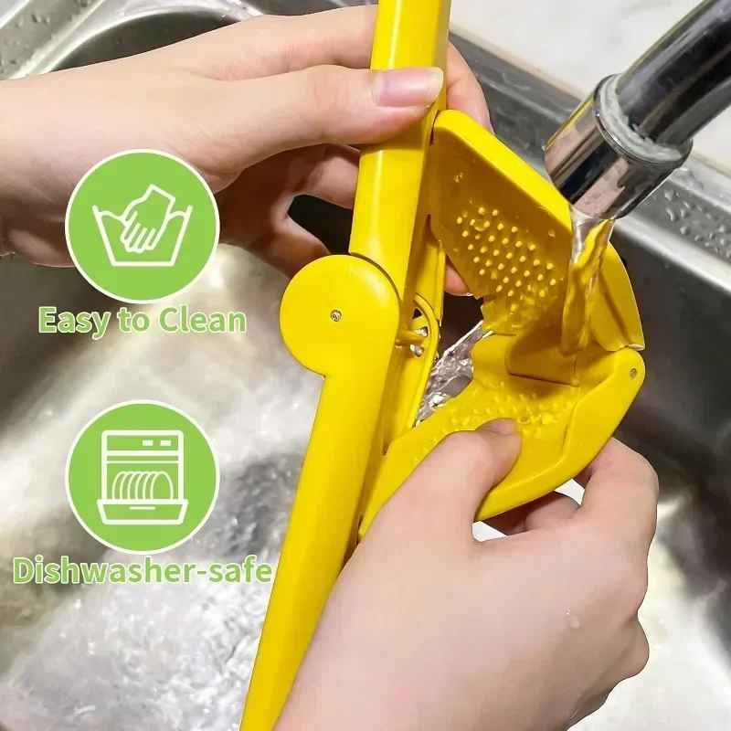 Handheld Lemon Juicer – Manual Citrus Squeezer with Foldable Space-Saving Design