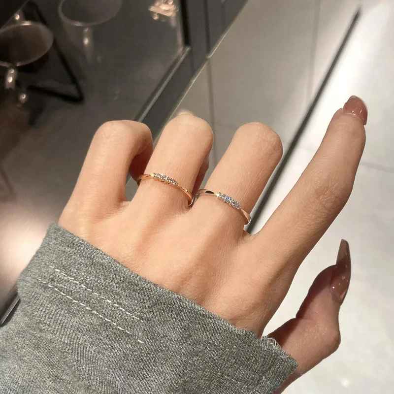 925 Sterling Silver Zircon Ring for Women – Simple Elegant Charm Ring for Party & Gifts